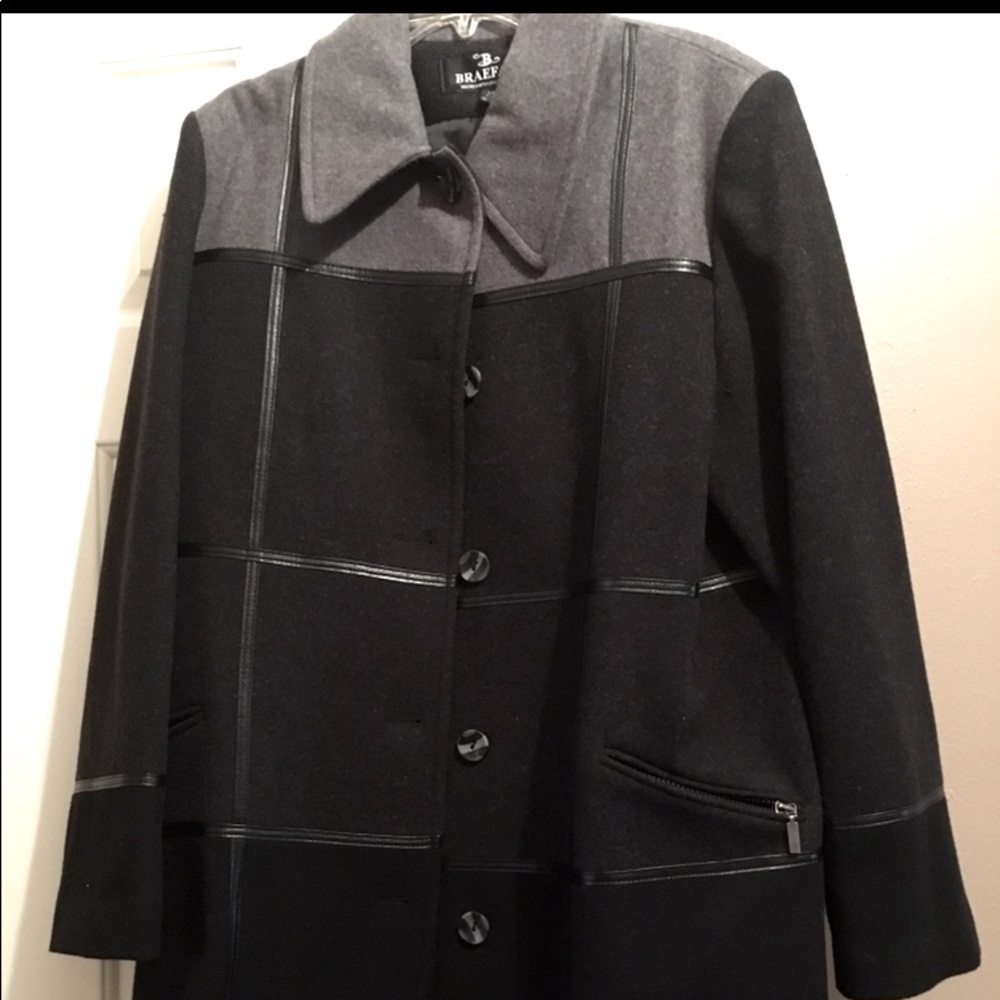 Braefair Wool knee length jacket. New, never worn.